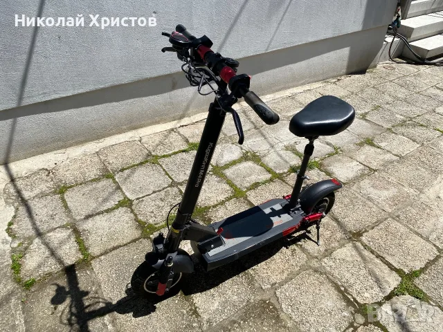 Продавам тротинетка Kugoo Kirin M4pro, снимка 3 - Скутери и тротинетки - 55844178