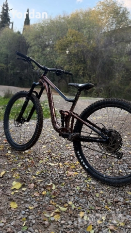 Продавам Enduro велосипед Giant Trance X1 2024 – перфектно състояние, без нито една драскотина!, снимка 2 - Велосипеди - 52664475