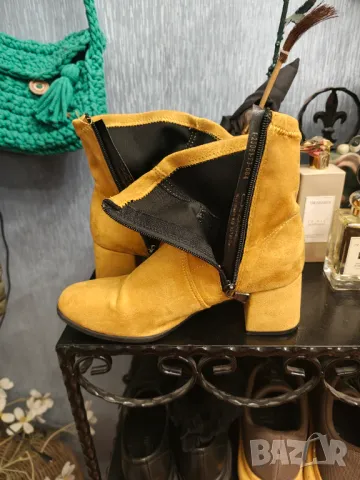  Tamaris боти естествен велур  разпродажба , снимка 2 - Дамски боти - 47453191