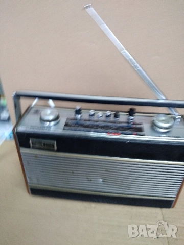 Радиоприемник ROBERTS R606 MB, снимка 2 - Радиокасетофони, транзистори - 52855660