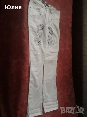 Бял ефектен панталон, снимка 1 - Панталони - 32057748