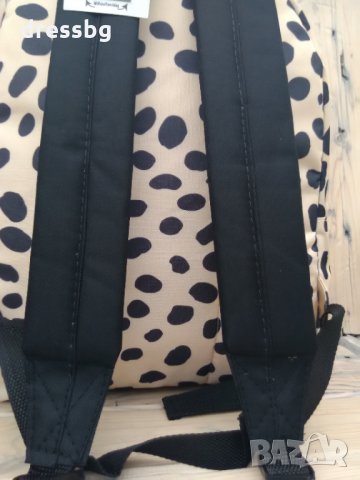 Нова дамска раница, снимка 5 - Раници - 31349119