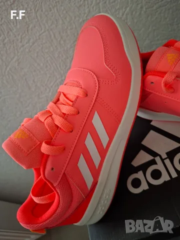 Adidas-Чисто нови!, снимка 4 - Маратонки - 56140594