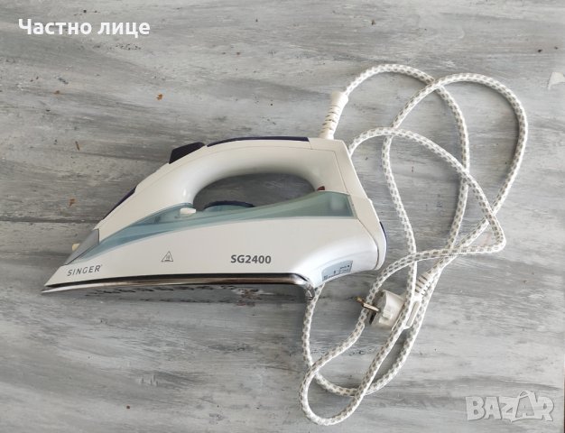 Парна ютия Singer SG2400  2400W за ремонт или за части , снимка 1 - Ютии - 38007830