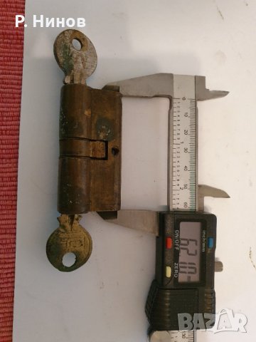 Патронник със секретни ключове  62 мм  равностранен  , снимка 1 - Входни врати - 35010735