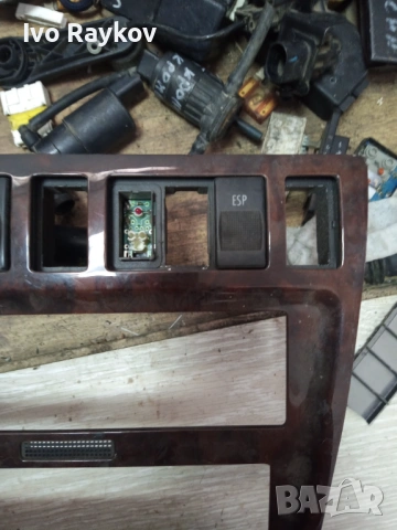 рамка табло Audi A8 D2 , 4D0820325 , Buton 4D09941535A, снимка 2 - Части - 53875582