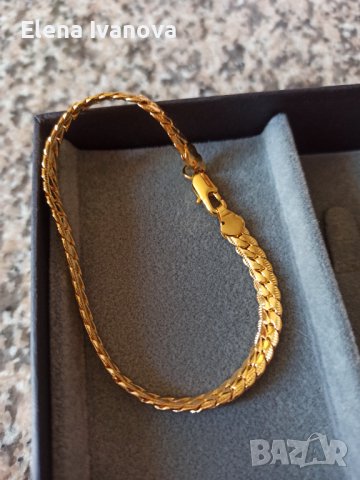 Уникална гривна от висококачествена медицинска стомана с 18к златно покритие , снимка 3 - Гривни - 37648821