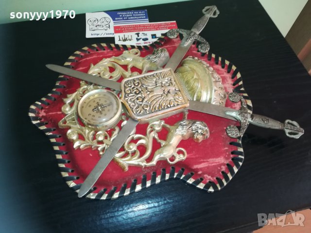 герб в червено и злато с два меча-внос франция 1810201406, снимка 4 - Колекции - 30461912