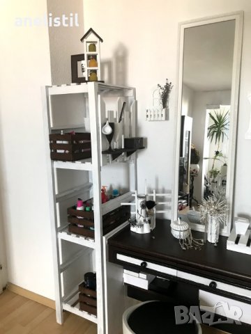 Бял стелаж от масивна дървесина  , снимка 1