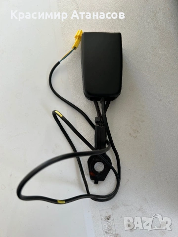 A2048602369. Датчик колан закопчалка преден ляв за Мерцедес Ц-класа W204. 2007-2014г.