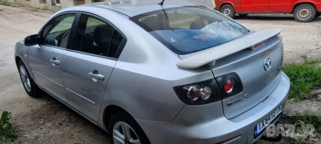 Продава се седан Mazda 3 2008г., снимка 4 - Автомобили и джипове - 54201085