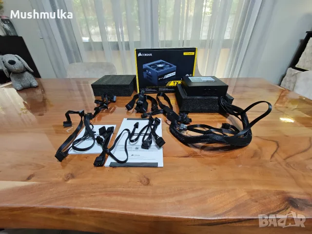Продавам компютърно захранване Corsair TX750M – 750W, 80 PLUS Gold (Пълен комплект), снимка 2 - Захранвания и кутии - 56243357