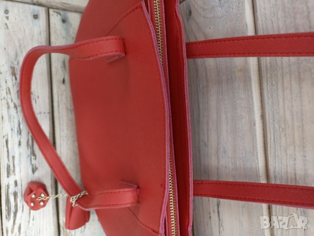 Червена дамска чанта Koan, снимка 3 - Чанти - 36841049