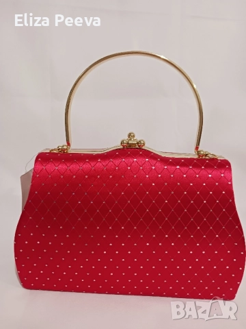 Официална червена чантичка, снимка 8 - Чанти - 52147639