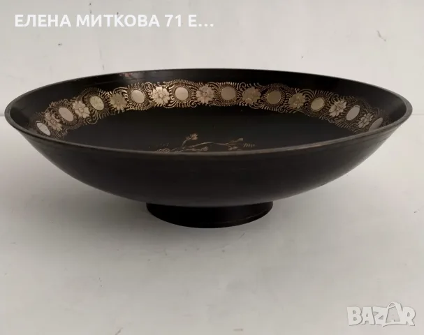 Гравирана купа фруктиера чиния за стена масивен месинг, снимка 2 - Антикварни и старинни предмети - 45597013
