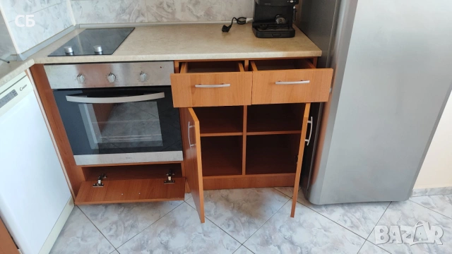 Комплект ПДЧ кухненски шкафове с вградена фурна и котлони , снимка 8 - Кухни - 54179270