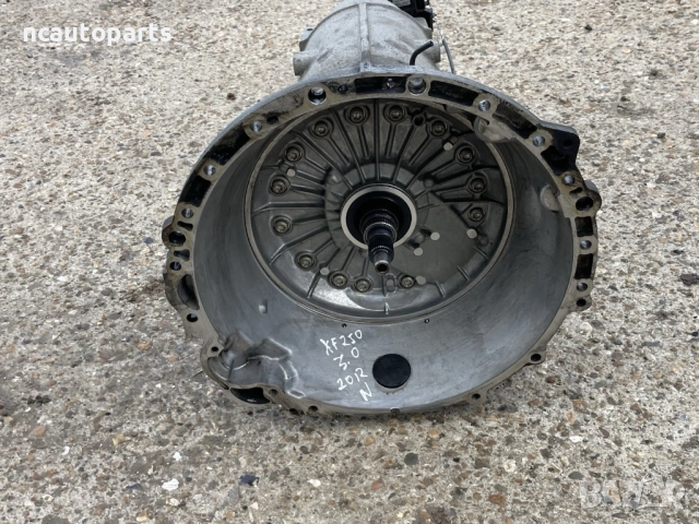 Автоматична скоростна кутия за ЯГУАР JAGUAR XF X250​ 3.0 Diesel 306DT 275 коня CX23-7000-AD ZF 2012, снимка 3 - Части - 52211158