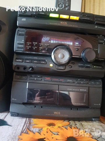 Soni rx 70 в добър вид , снимка 3 - Радиокасетофони, транзистори - 54166783