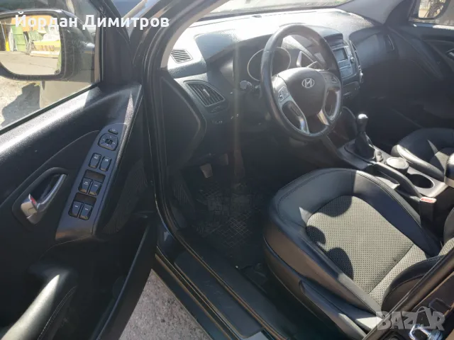 Hyundai ix35 2.0i, снимка 3 - Автомобили и джипове - 49386793