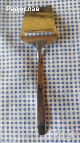 стар руски нож за кашкавал , снимка 2 - Прибори за хранене, готвене и сервиране - 42678861
