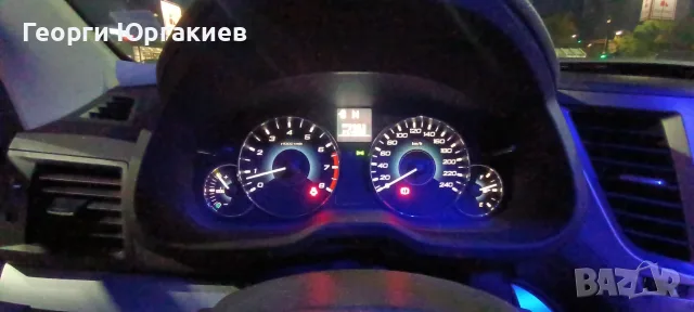 Субару Аутбек  2011г. ,2.5, снимка 14 - Автомобили и джипове - 56452627