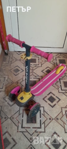 Детска Тротинетка chillafish със СВЕТЕЩИ КОЛЕЛА, снимка 3 - Детски велосипеди, триколки и коли - 50633988