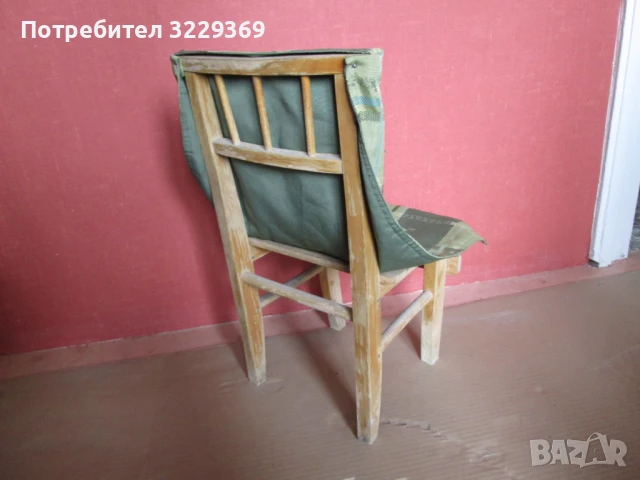 Малък стол дървен, снимка 3 - Столове - 50920445