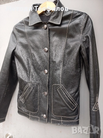 Дамско кожено яке