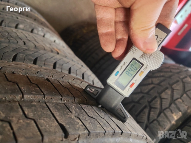 4бр.летни гуми 215/65/15C Continental