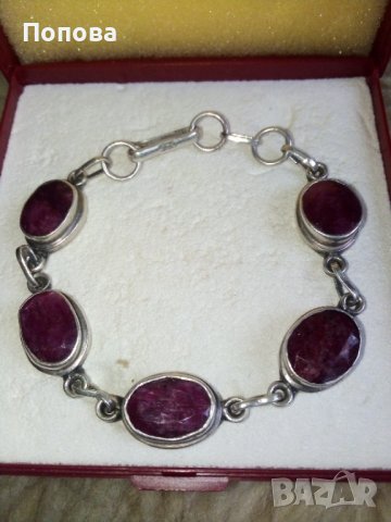  Масивна сребърна гривна с естествени рубини, снимка 2 - Гривни - 39016086