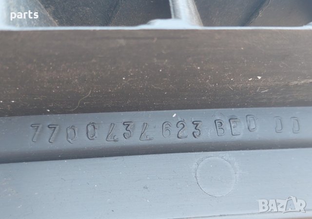 Пластмаса Табло Рено Меган Сценик - 7700434622 - 8200050348 N, снимка 7 - Части - 37319864