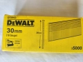 пирони 30 мм на DEWALT за такер и винтчета фосфатирани 3,5 х 25 мм на KOELNER за 10 €  общо, снимка 1