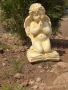 Молещо се ангелче от вибробетон , снимка 4