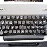 OLYMPIA MONICA  пишеща машина, снимка 2 - Други ценни предмети - 35166784