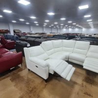 Светло кремав кожен ъглов диван с ел. релакс механизъм, снимка 11 - Дивани и мека мебел - 39945088