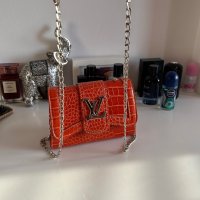 Стилна чанта Louis Vuitton , снимка 4 - Чанти - 42303323