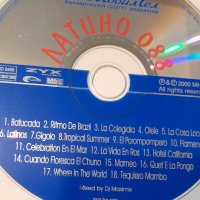 Продавам компакт диск с латино хитове, снимка 2 - Други ценни предмети - 39793779