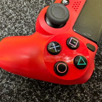 Оригинален Джойстик PS4 DualShock 4 Червен реновиран, снимка 3 - Аксесоари - 44781400