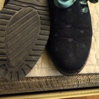 РАЗПРОДАЖБА Страхотни италиански обувки естествен велур , снимка 4 - Дамски ежедневни обувки - 31653210