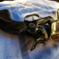 Каубойски револвер, снимка 2 - Антикварни и старинни предмети - 42577153