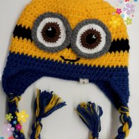 Ръчно плетена шапка Миньон, снимка 2 - Шапки, шалове и ръкавици - 23143150