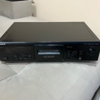 Продавам дек Sony TC-KE 300