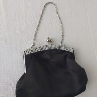 Черна малка сатенена официална чантичка с камъчета , за повод, снимка 4 - Чанти - 40507562