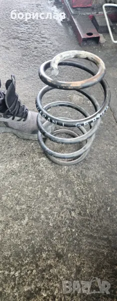 Предна пружина за Фолксваген шаран , снимка 1