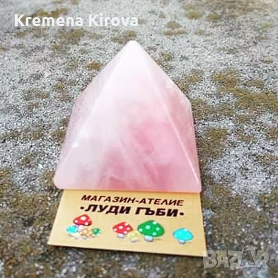 Пирамиди Розов кварц. Червен яспис.Отличен подарък за празник., снимка 1