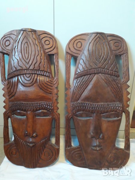 Дърворезба пано, маска на мъж и жена, снимка 1