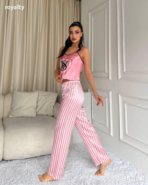 Victoria's Secret Дамска Сатенена Пижама , снимка 1