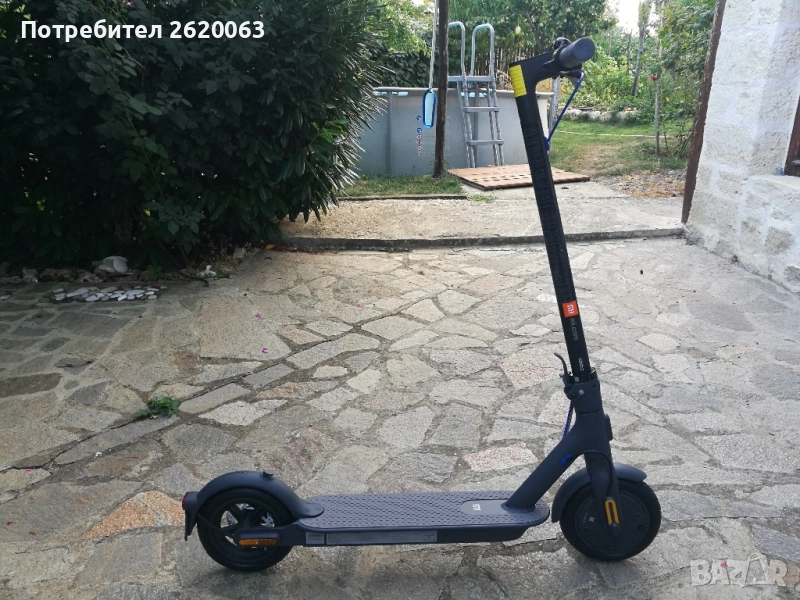 Тротинетка Xiaomi Mi Electric Scooter 3, снимка 1