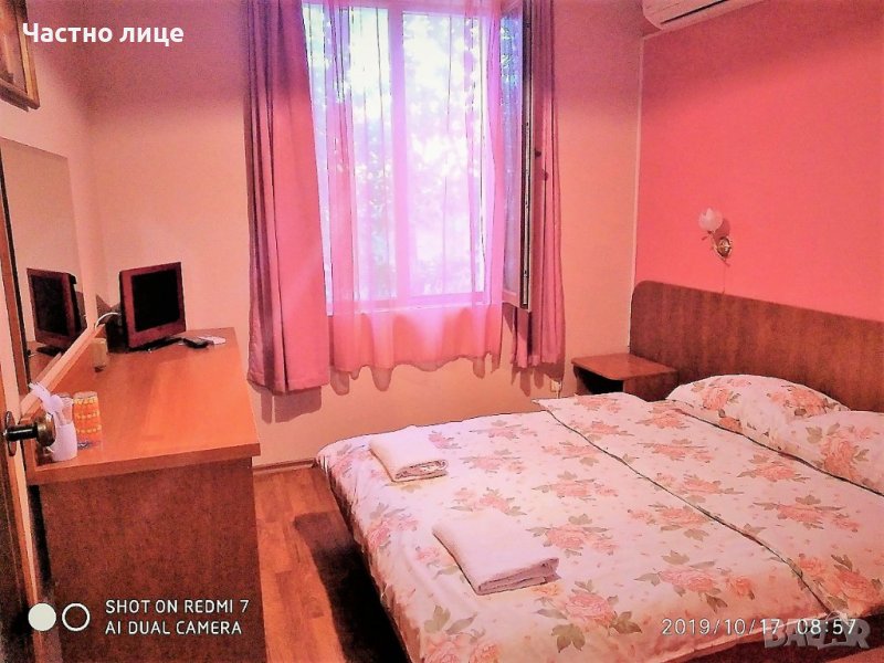 Единична стая за нощувки Варна - собствена баня/WC, климатик, TV,Wi-Fi, снимка 1