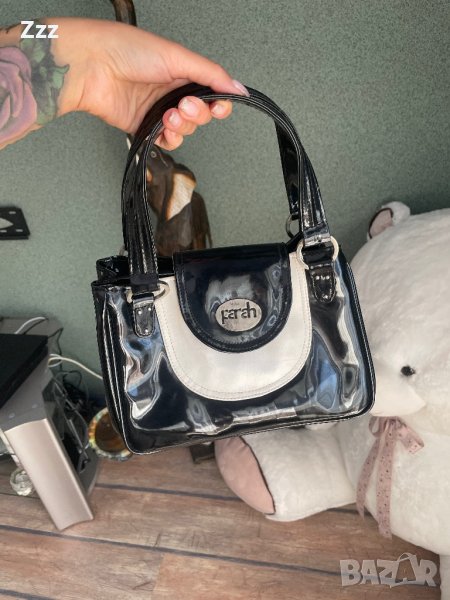 Сладка малка лачена чанта, снимка 1